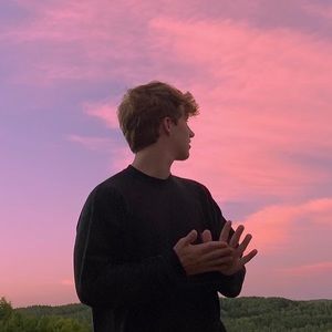 Meet your Posher, Leo